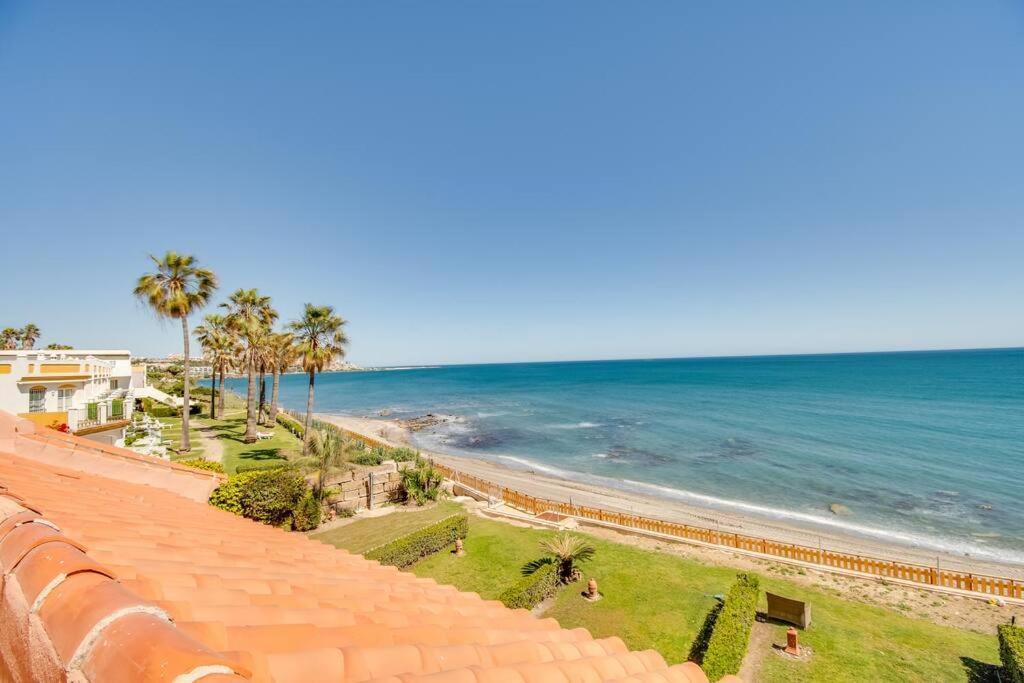 Beachfront Townhouse Estepona Exteriér fotografie